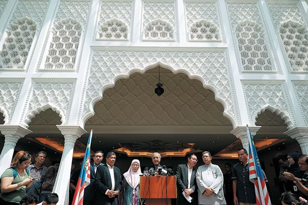 Diampuni, Anwar Ibrahim...