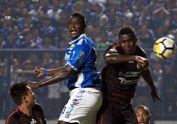 Persipura Jayapura Tersungkur...