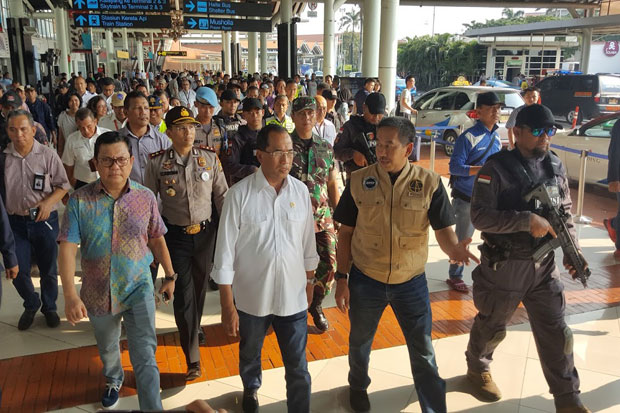 Sidak Bandara Soetta,...