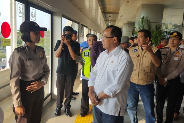 Menhub Minta Bandara...