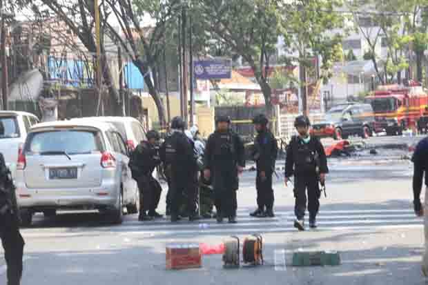 Ledakan Bom Terjadi...