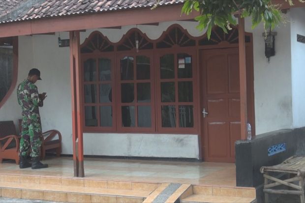 Seorang Warga Jombang...
