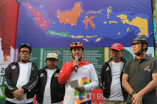 Menpora Kutuk Aksi Bom...