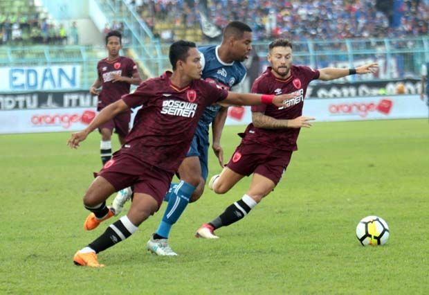 Ditahan Imbang PSM Makassar,...