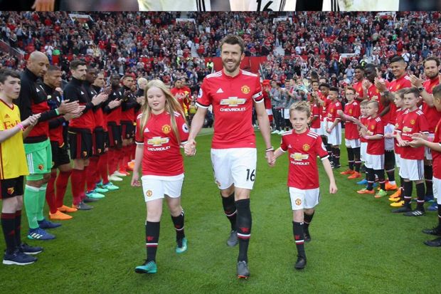 Michael Carrick, Alumni...