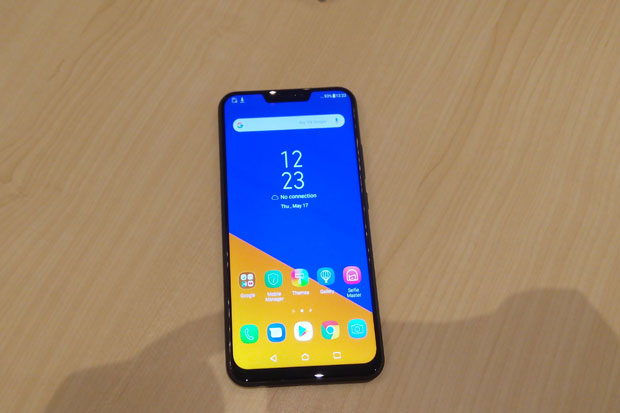 ASUS ZenFone 5 Setiap...