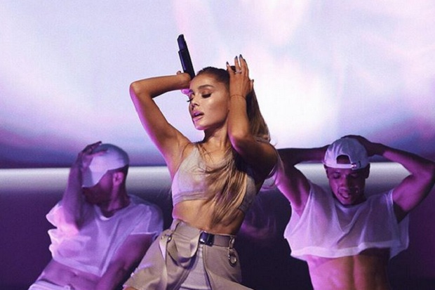Ariana Grande Masih...