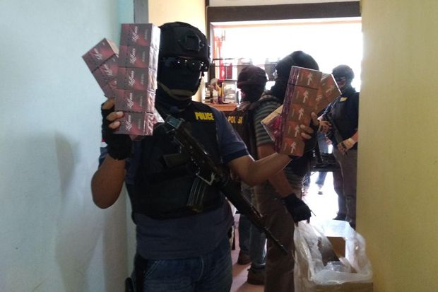 Polisi Sita Ratusan...
