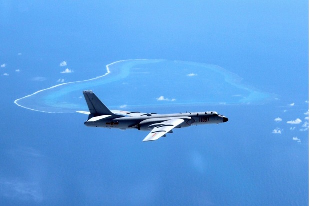Bomber China di Laut...