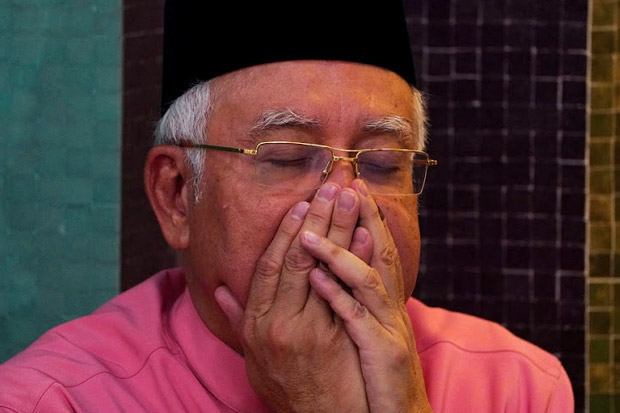 Najib Murka Polisi Serbu...