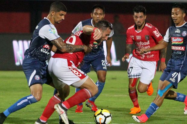 Pelatih Arema Yakin...