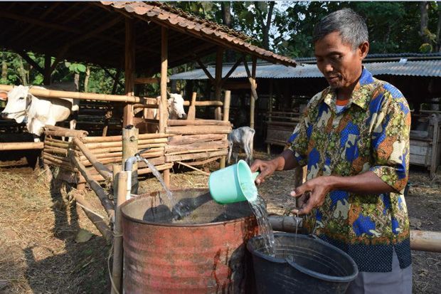 Wakaf Sumur Atasi Kekurangan...