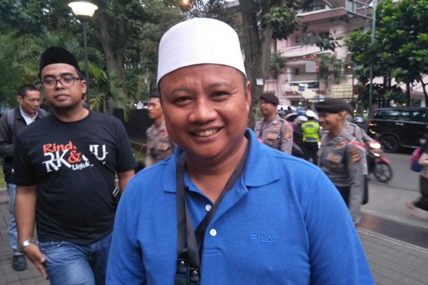 Uu Ruzhanul Ulum Janji...
