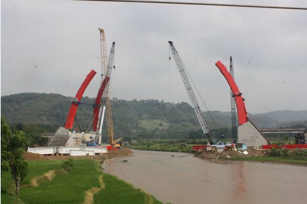 Tol Batang Semarang,...