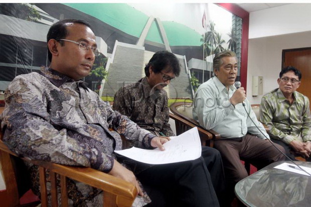 Rapat Komisi I-Panglima...