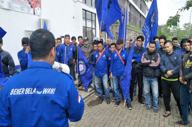 Didemo Buruh PT Ultra...