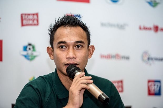 Hadapi MU, Pemain asal...
