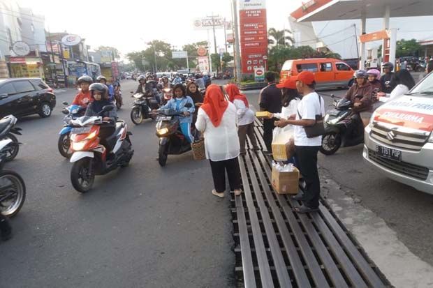 250 Takjil Gratis Kartini...