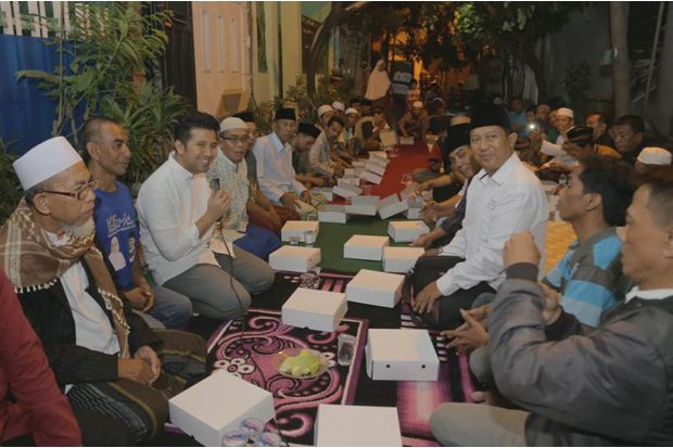 Emil Dardak Sahur dan...