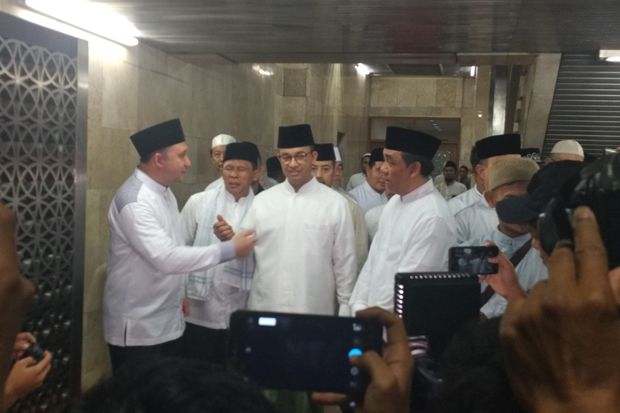 Tarawih Akbar Pertama...