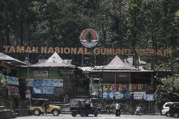 Merapi Letuskan Material...
