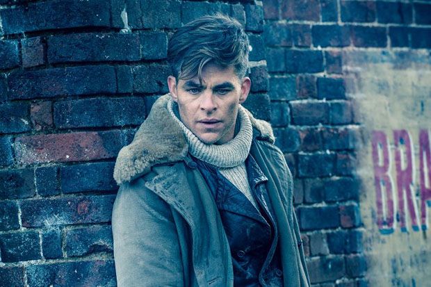 Foto Chris Pine Muncul,...