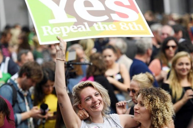 Revolusi Senyap, Irlandia...