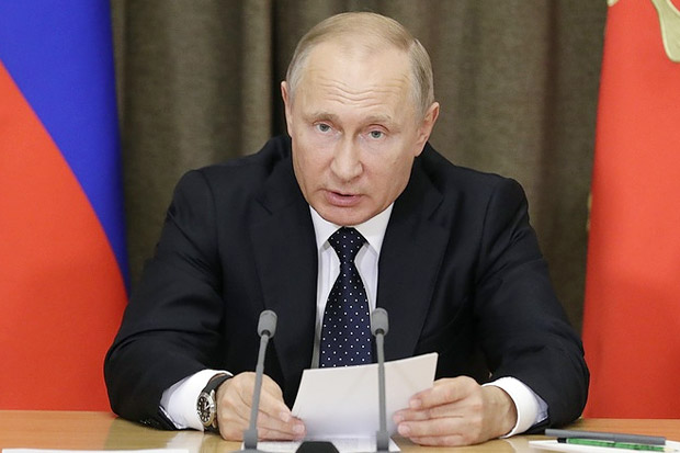 Bertemu Abe, Putin Singgung...