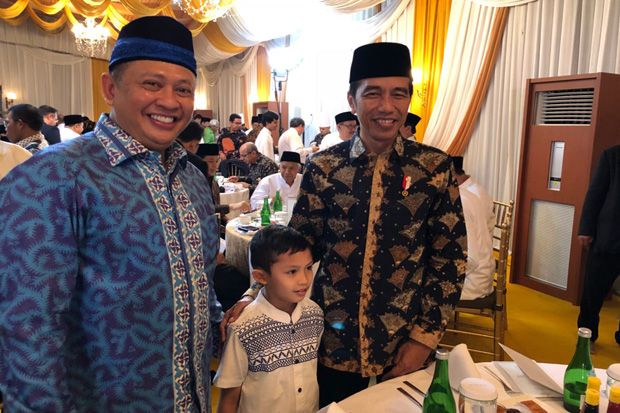 Presiden dan Para Pejabat...
