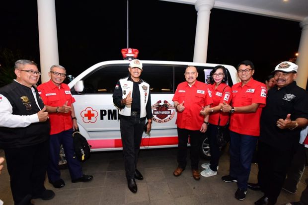 Rayakan Ultah ke-28,...