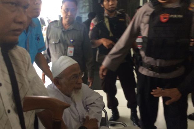 Kembali Berobat di RSCM,...