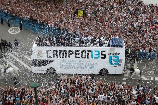 Pesta La Decimotercera,...