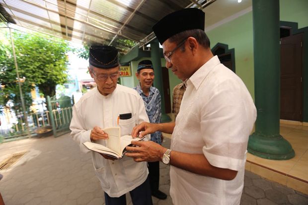 Bazar Rakyat dan Wakaf...
