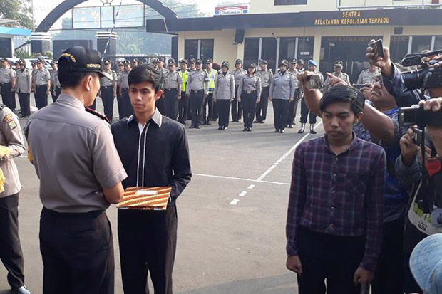Berhasil Lumpuhkan Begal,...
