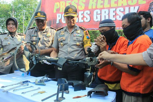 Ungkap Spesialis Pencurian...