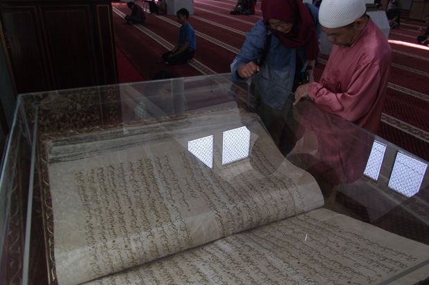 Misteri Alquran Raksasa...