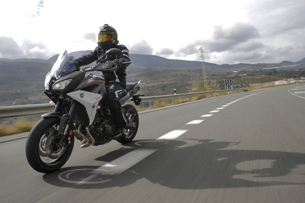 Tes Tenaga, Yamaha Tracer...