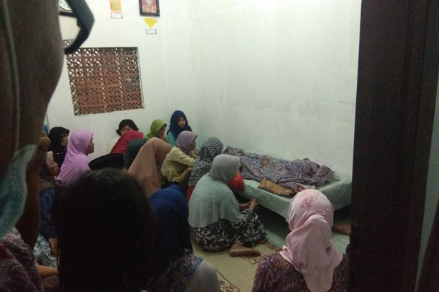 Hanyut di Sungai, 2...
