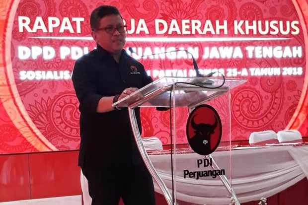 Hadiri Rakerdasus PDIP...