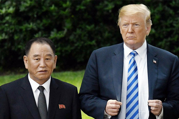 Belum Membacanya, Trump...