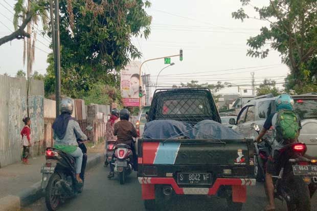 Lampu Merah dan Gepeng,...