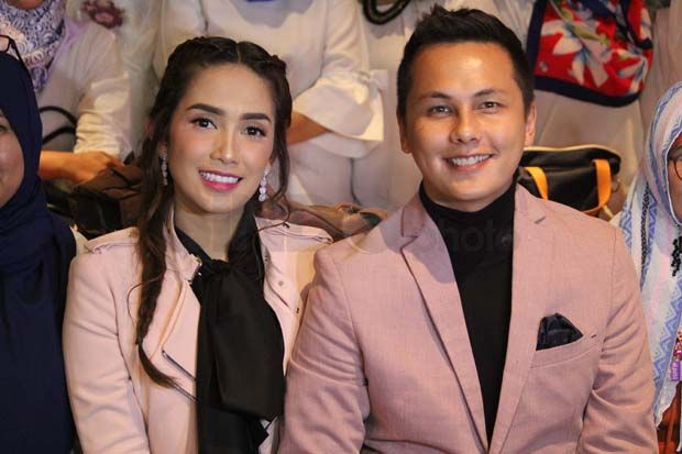 Ussy Sulistyawati-Andhika...