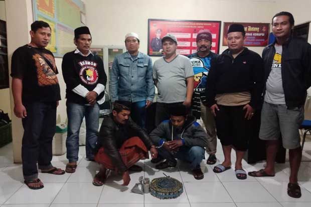 Edarkan Petasan Renteng,...