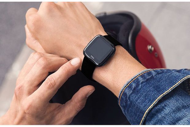 Hanya Dua Bulan, Fitbit...