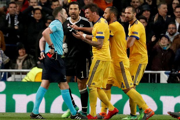 Buffon Dihukum UEFA...