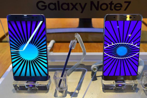 Pameran di Galaxy Mall,...