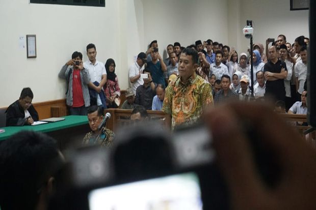Tanggapi Vonis 6 Tahun,...