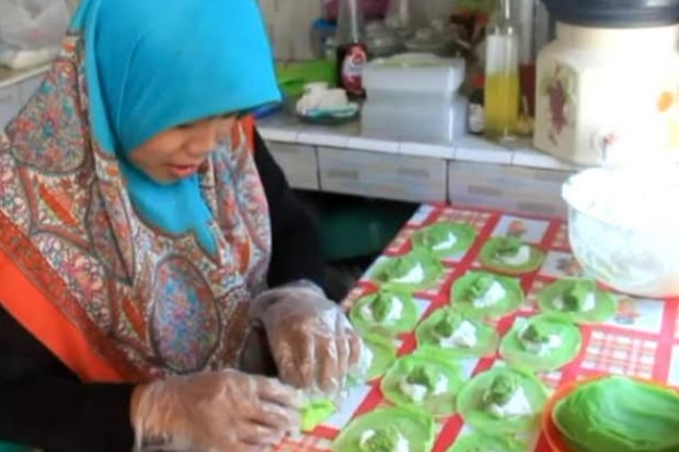 Pancake Tape Ketan Khas...