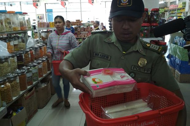 Satpol PP Salatiga Sita...