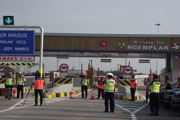 Tol Solo-Ngawi Masih...